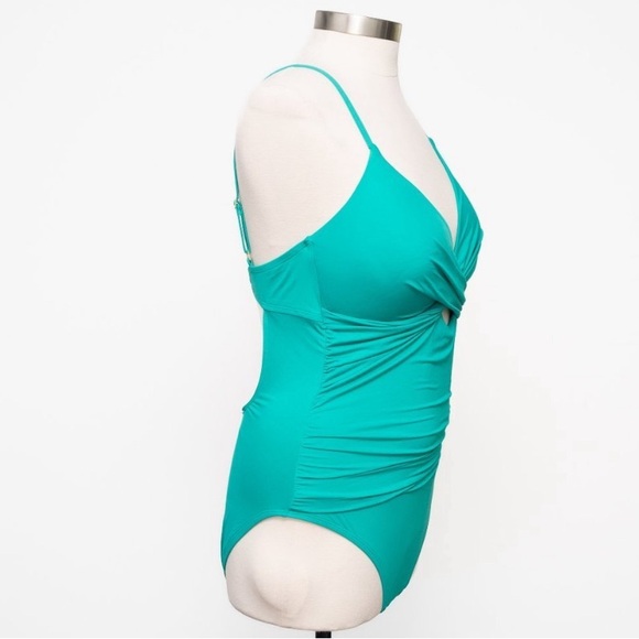 La Blanca 16 green Island Godess Twist Keyhole One Piece Swimsuit emerald plus - Picture 6 of 9